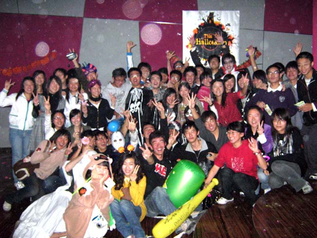 “万圣节”假面舞会图(5)