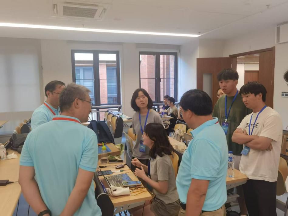 1230290372 1230290372